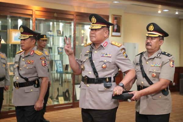 3 Inspektur Jenderal Dimutasi Kapolri, Nomor 2 Pernah Juara Tinju