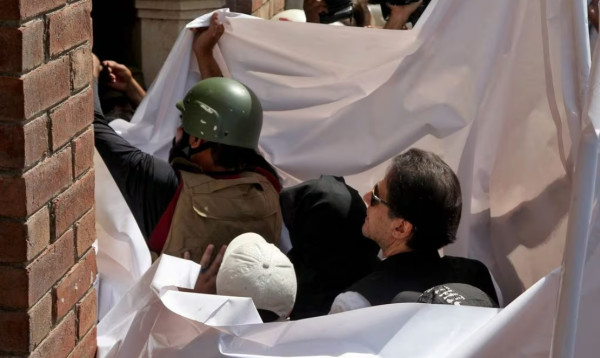 Siapa Bushra Bibi? Istri Mantan PM Imran Khan yang Misterius dan Penuh Mistis