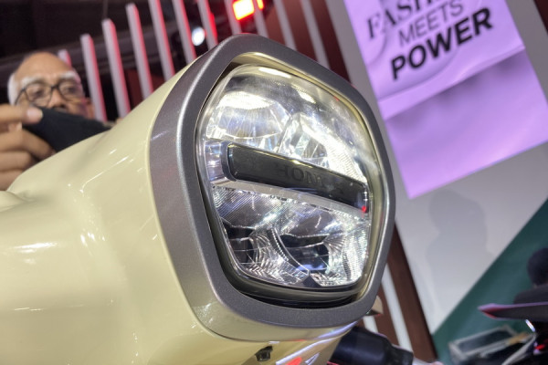 Intip Spesifikasi New Honda Stylo 160, Motor Bergaya Retro yang Baru Meluncur