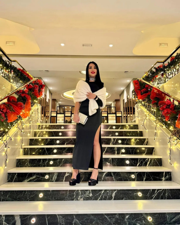 Viral! Wanita Ini Ngaku Cucu Pendiri Lamborghini usai Curi DNA dari Sedotan