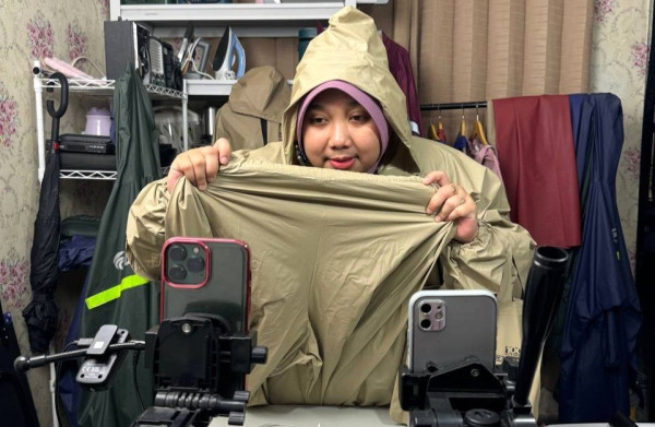 Lewat Shopee Affiliate dan Shopee Live, Guru Honorer Ini Sukses Menjadi Kreator Berprestasi