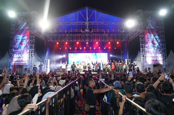 Kemeriahan Pesta Rakyat Ganjar-Mahfud di Sidoarjo