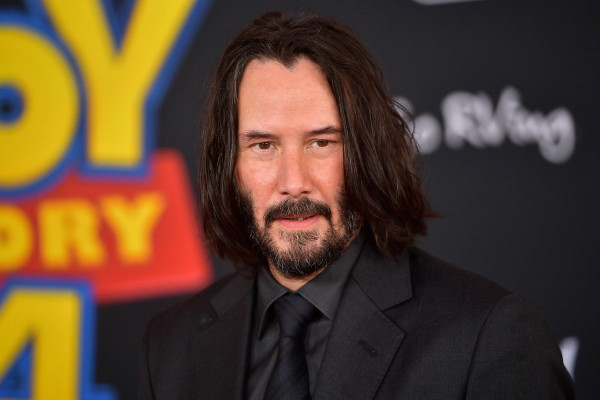6 Artis Hollywood yang Punya Hobi Aneh, Nicolas Cage Koleksi Tengkorak