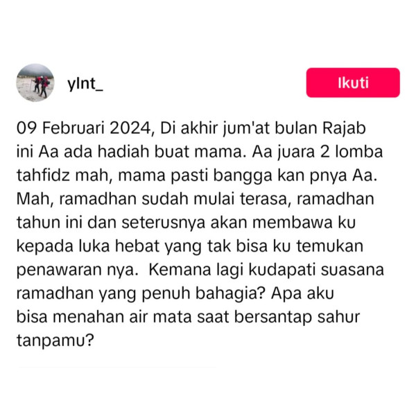 Viral! Momen Haru Bocah Curhat di Makam Ibunya Sambil Bawa Piala usai Menang Lomba Tahfidz