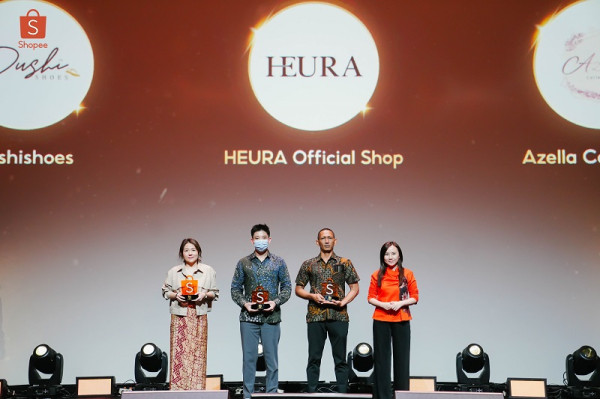 Inspiratif! Dua Mahasiswa Dinobatkan sebagai Super Growing UMKM di Ajang Shopee Super Awards 2023