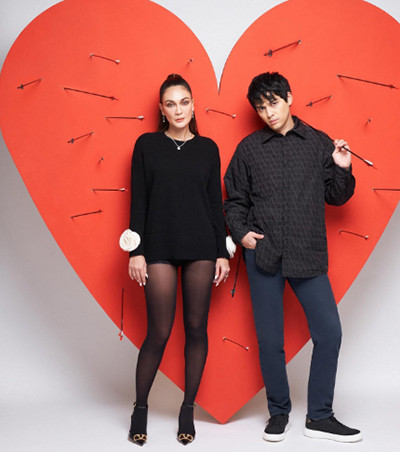 4 Potret Romantis Luna Maya dan Maxime Bouttier di Momen Valentine