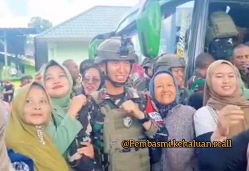 Muhammad Fardhana Calon Suami Ayu Ting Ting Jadi Idola Baru Ibu-Ibu, Diserbu saat Berangkat Tugas