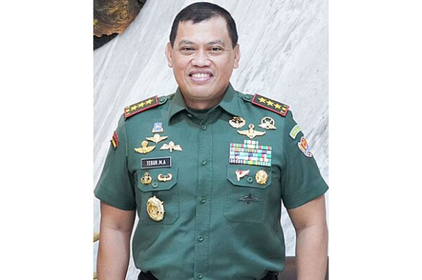 Letjen TNI Pemilik Baret Merah Kopassus, Nomor 7 Termuda dan Eks Ajudan Jokowi