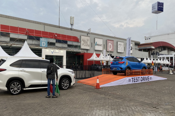 Test Drive di IIMS 2024, Suzuki Jimny 5 Pintu Jadi Primadona