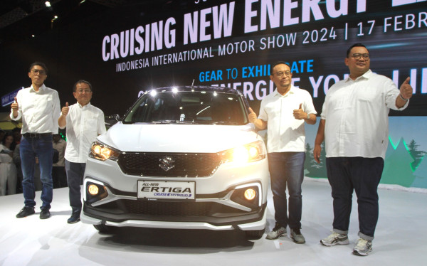 Ini Perbedaan Ertiga Hybrid dan Ertiga Hybrid Cruise, Baca Sebelum Beli!