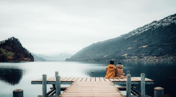 Ariel NOAH Ajak sang Ibunda Liburan ke Swiss, Netizen Ngaku Calon Menantu