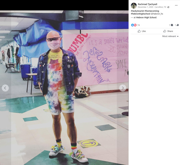 Viral! Pakai Baju Nyentrik, Guru Asal Indonesia di Texas Dilarang Mengajar