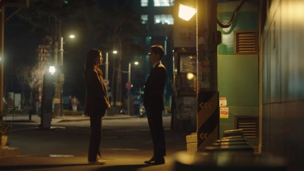 Penjelasan Doctor Slump Episode 8: Scene Foto Ha-neul dan Kyung-min