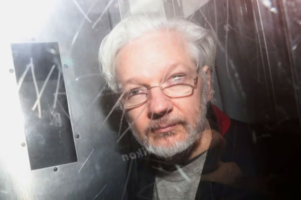 Akankah Pendiri WikiLeaks Julian Assange Diekstradisi ke AS?