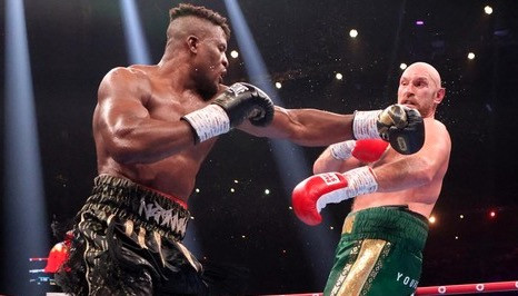 3 Alasan Pukulan Francis Ngannou Mengerikan: Serasa Ditabrak Bus