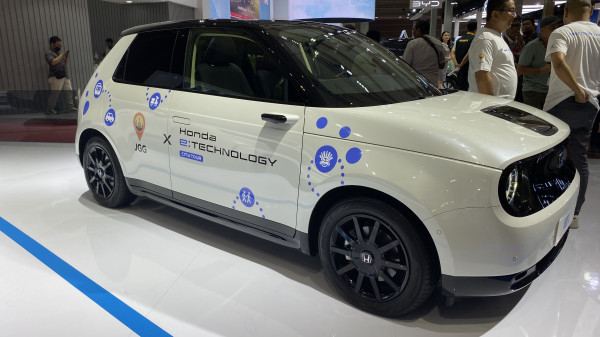 Sosialisasi Elektrifikasi, Honda Bikin Tur Mobil Listrik Keliling Kota Jakarta