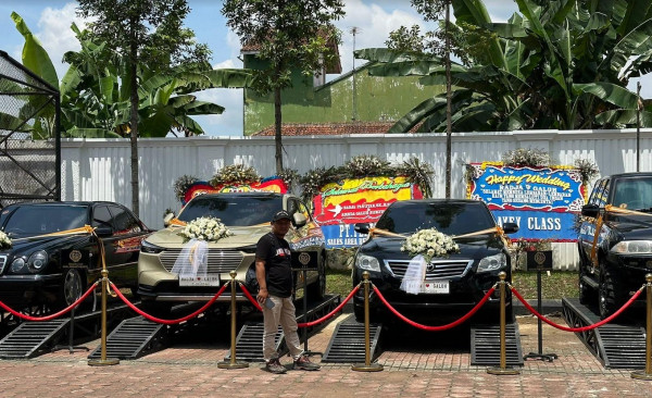 Viral Mahar Pernikahan Rp5,5 Miliar di Sukabumi, Presiden Jokowi Kirim Karangan Bunga