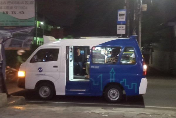Cara Naik Angkot Mikrotrans, Jangan Lupa Siapkan Kartu Uang Elektronik