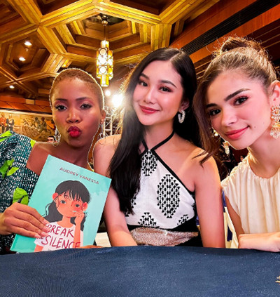 5 Potret Audrey Vanessa Tampil di Presentasi Miss World 2024, Dibalut Gaun Tenun dari Livette