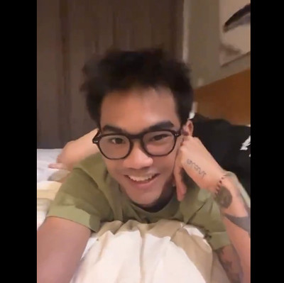 Selebtok Satria Mahathir Pamer Video di Kamar Bareng 2 Perempuan, Netizen: Perasaan Baru Diruqyah