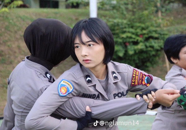 5 Potret Ninda, Polwan Cantik yang Viral bak Idol Korea