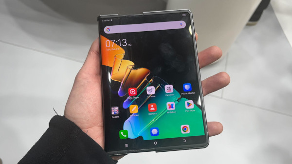 HP Terbaik di Ajang MWC 2024: dari Konsep Liar hingga Rilis Global