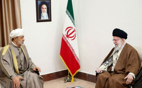 7 Dilema Suksesi Ayatollah Khamenei yang Membayangi Pemilu Iran