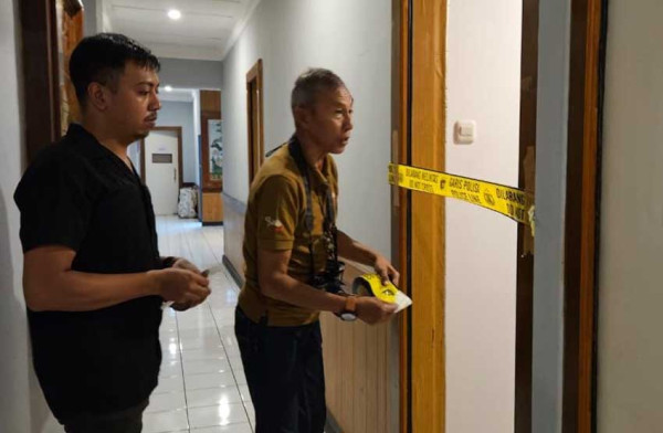 Polisi Gerebek Tempat Prostitusi Berkedok Panti Pijat, Temukan Puluhan Alat Kontrasepsi