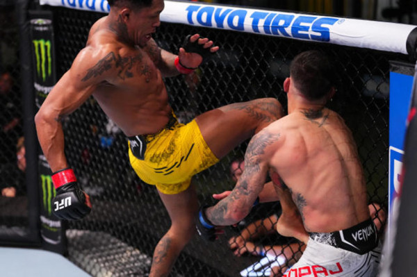 KO Brutal 2024, Vinicius Oliveira Bikin Petarung UFC Pingsan