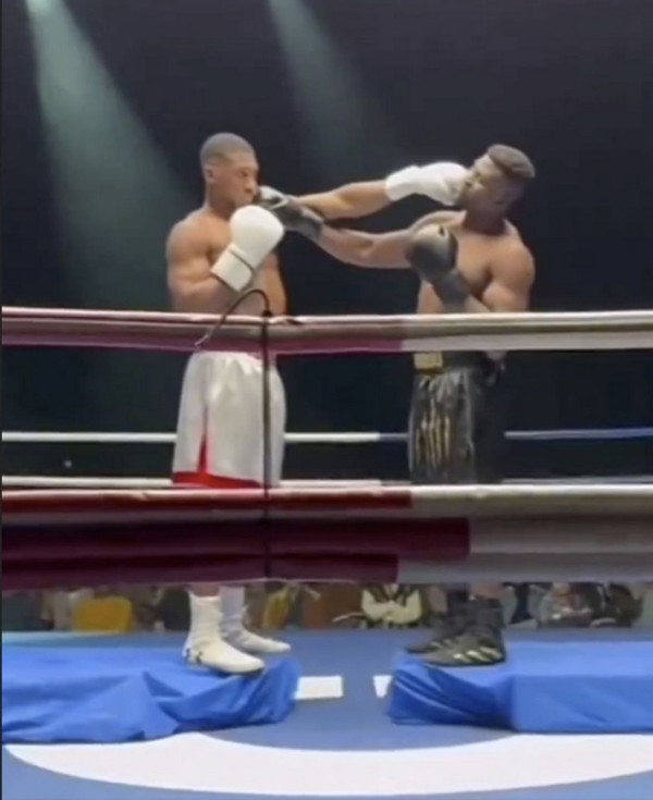 Trailer Anthony Joshua vs Francis Ngannou Bocor, Netizen Tuding Pemenang Sudah Diatur