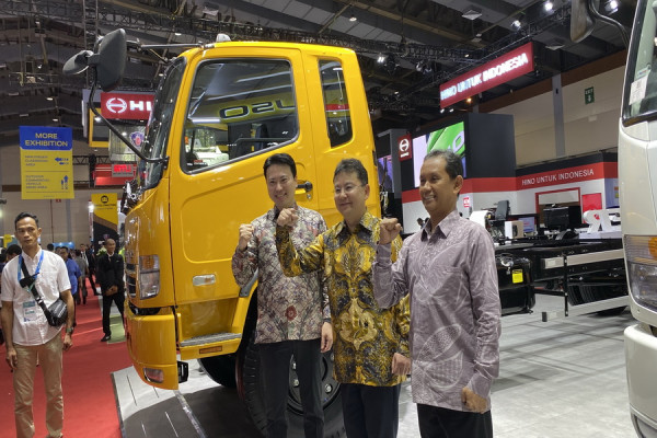 Mitsubishi Fuso Hadirkan 5 Kendaraan Niaga di GIICOMVEC 2024, Ada Truk Listrik