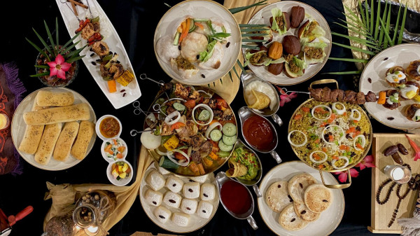 Sambut Ramadan, Surabaya Suites Hotel Hadirkan 118 Kuliner Khas Bikak Siyam