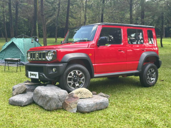 Dilema Jimny 5 Pintu: Layakkah Menjadi Incaran? Kelebihan dan Kekurangannya Dibahas Tuntas!