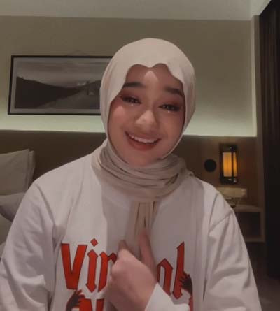 Nabila Taqiyyah Cover Lagu Wide Awake, Katy Perry: Beautiful