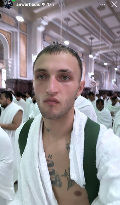 Unggah Momen Beribadah Umrah, Anwar Hadid Didoakan Istiqomah