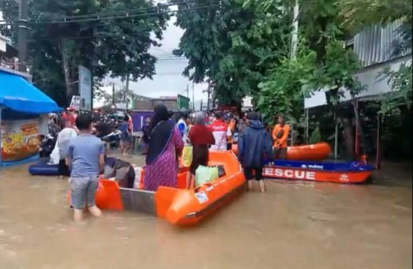 Masih Diguyur Hujan Lebat, Banjir di Kudus Meluas Rendam 5 Kecamatan