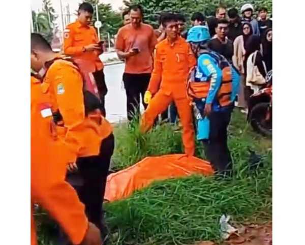 Mayat Ditemukan di Kalimalang Jaktim