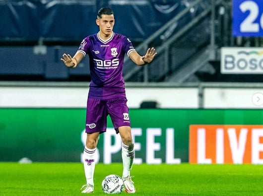 5 Potret Jay Idzes, Pemain Ganteng Timnas Indonesia Naturalisasi Belanda