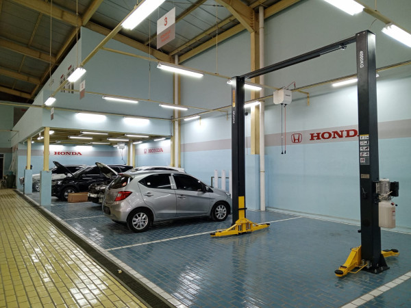Honda Bikin Bengkel Bodi dan Cat Terbesar di Kota Kudus, Intip Fasilitasnya!