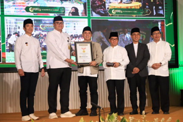 Kemenag Bagikan 1,5 Juta Bingkisan Ramadan Serentak Se-Indonesia, Pecahkan Rekor MURI