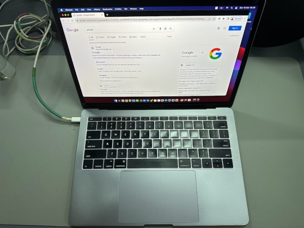 MacBook vs Windows: 10 Keunggulan MacBook yang Bikin Penggunanya Klepek-klepek!