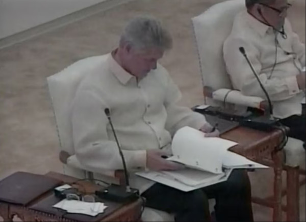 5 Fakta Rencana Al Qaeda Membunuh Bill Clinton yang Hampir Dilupakan Sejarah