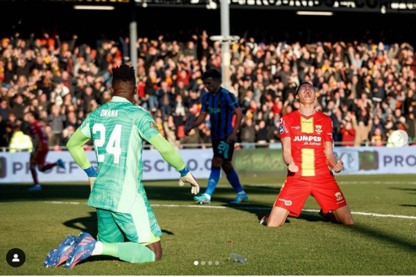 3 Potret Ragnar Oratmangoen dan Jay Idzes saat Gulung Ajax di Eredivisie Bersama Go Ahead Eagles