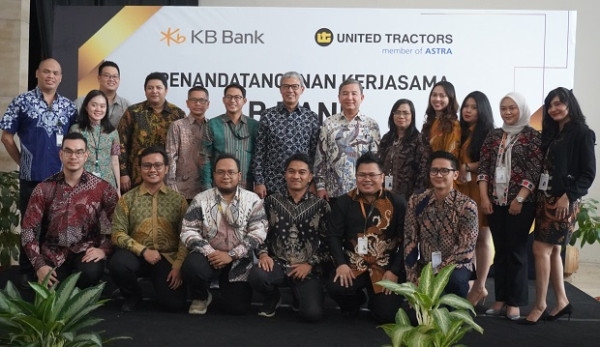 Kolaborasi KB Bank dan United Tractors Salurkan Kredit Alat Berat