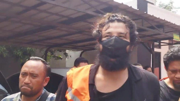 Ammar Zoni Brewokan dan Lusuh, Penampilannya Disebut Mirip Gus Samsudin