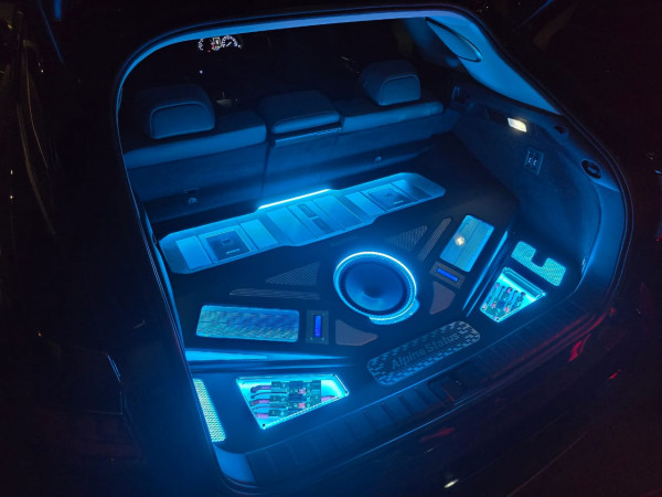 Hati-hati Modifikasi Audio Mobil Listrik, Ada Risikonya!