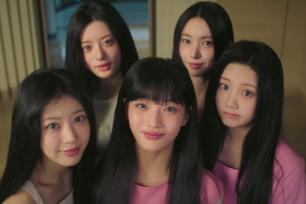 Lirik dan Makna Lagu Magnetic dari ILLIT serta Terjemahannya, Viral di TikTok