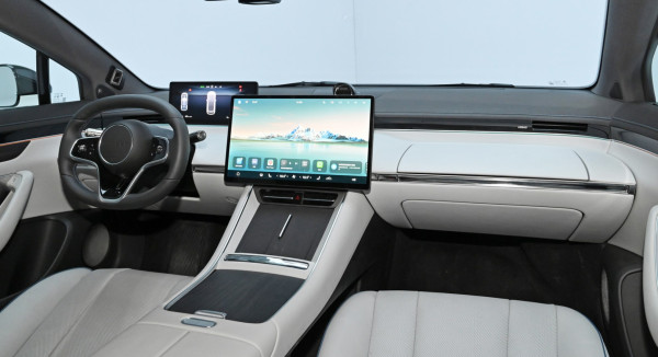 Luxeed S7: Mobil Listrik Kolaborasi Huawei-Chery, Sekelas BMW tapi Harga HR-V Turbo