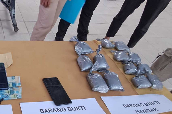 Simpan 1 Kg Bahan Peledak Ilegal, Warga Sampang Ditangkap Polisi