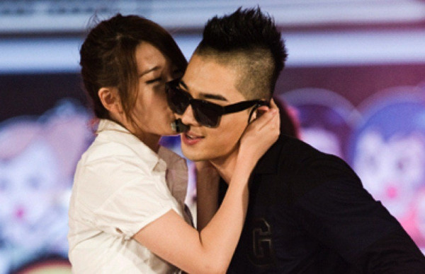 13 Idol K-Pop yang Jadi Penggemar Berat Idol Lainnya, Siapa yang Sama Denganmu?